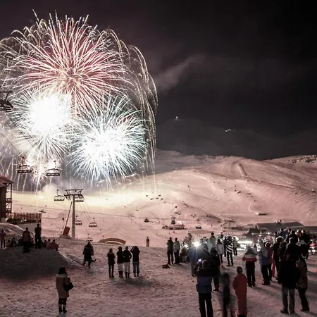 Eterlous - Location: Exceptionnel De 55 M2 Dans Le Centre, Renovation De Gamme Mae-9026 Daire Val Thorens