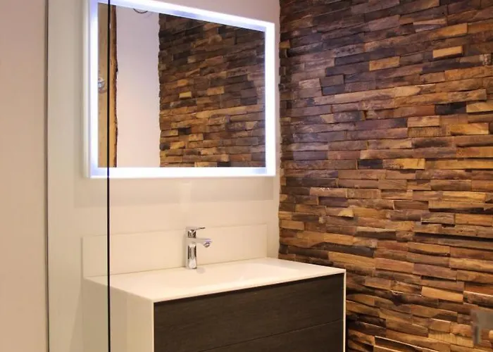 Eterlous - Location: Exceptionnel De 55 M2 Dans Le Centre, Renovation De Gamme Mae-9026 * Val Thorens